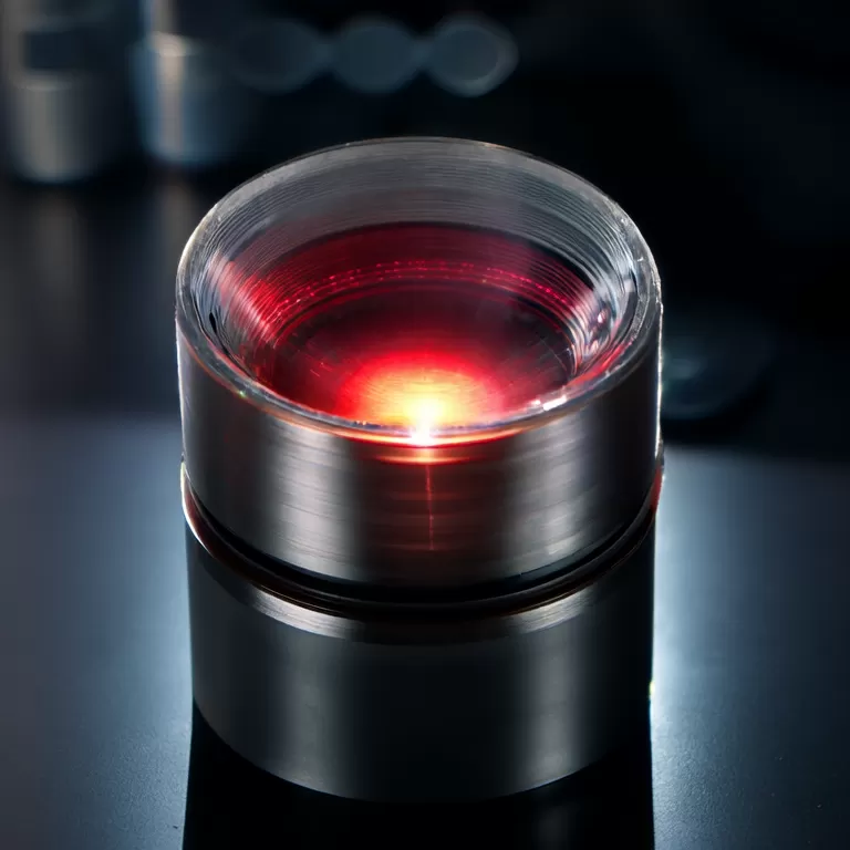 The benefits of anti-reflective coatings in MWIR